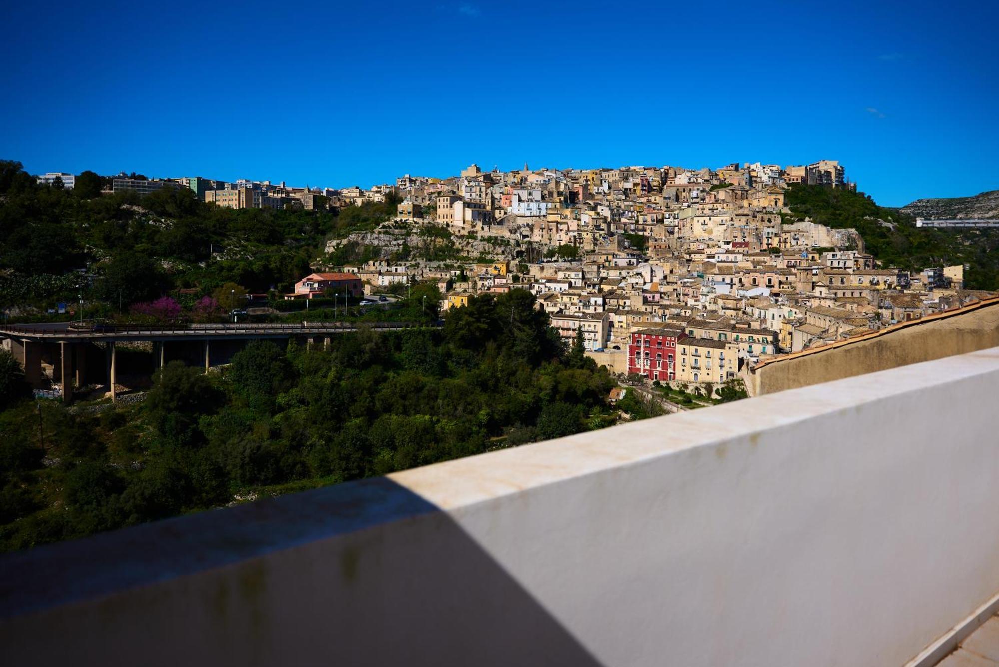 La Terrazza Sul Barocco Bed & Breakfast Ragusa Exterior foto