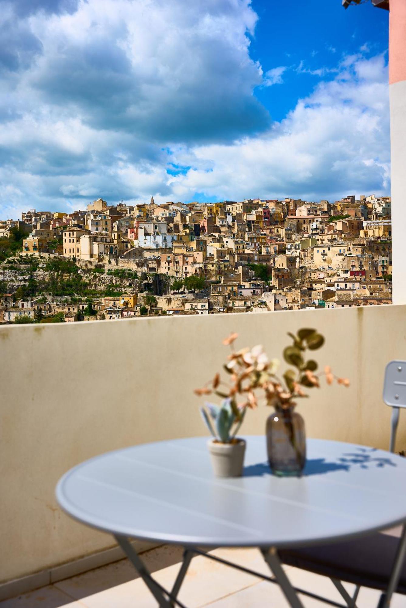 La Terrazza Sul Barocco Bed & Breakfast Ragusa Exterior foto