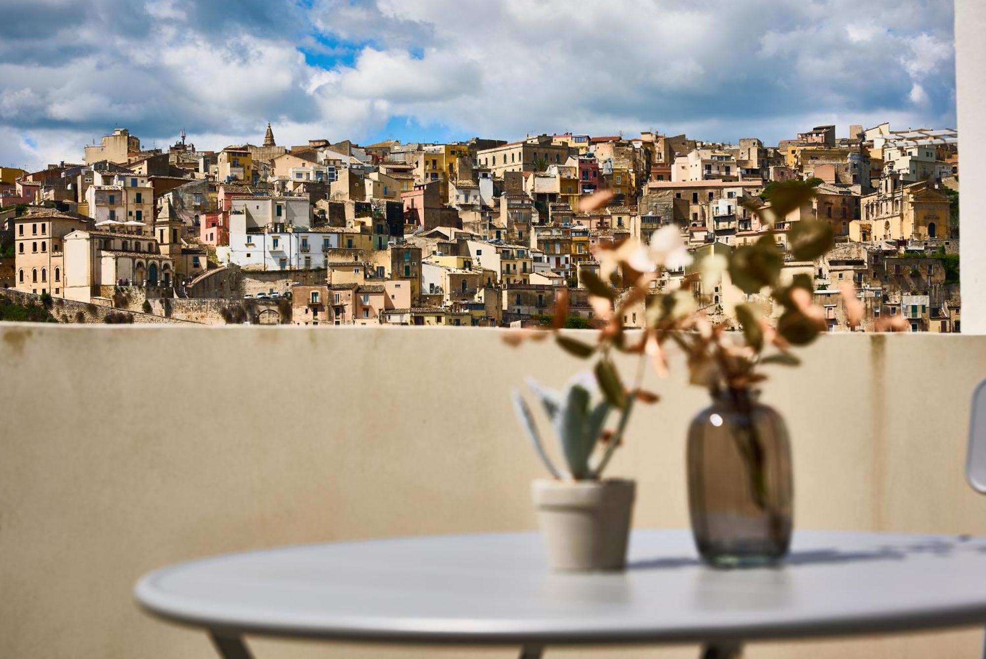La Terrazza Sul Barocco Bed & Breakfast Ragusa Exterior foto